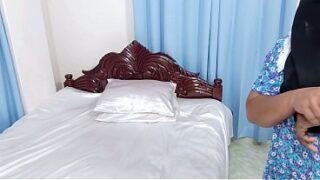 Indian Bihari Milf Woman With Callboy Sex In Hotel Room